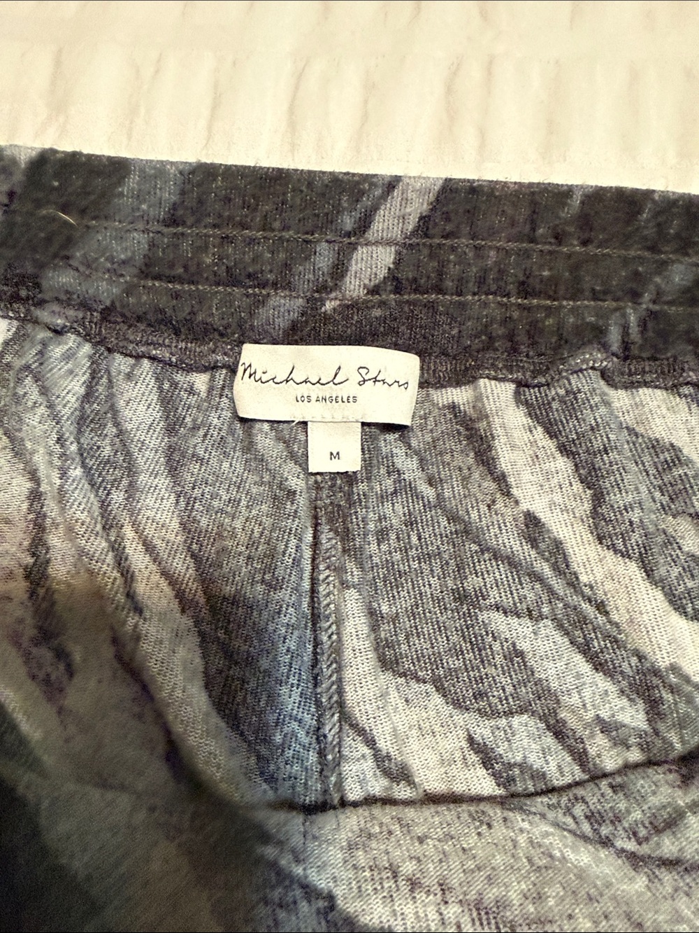 Michael Stars Women’s Gray Patterned Drawstring Lounge Pants - Picture 5 of 5
